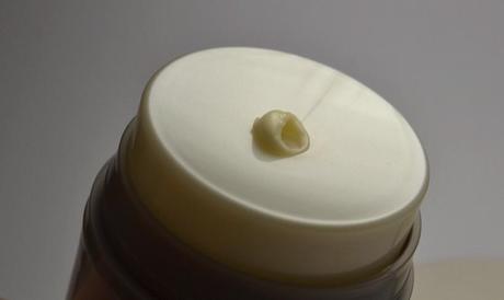 La crème naturelle pour les mains Opale Monaco : LE système ingénieux!