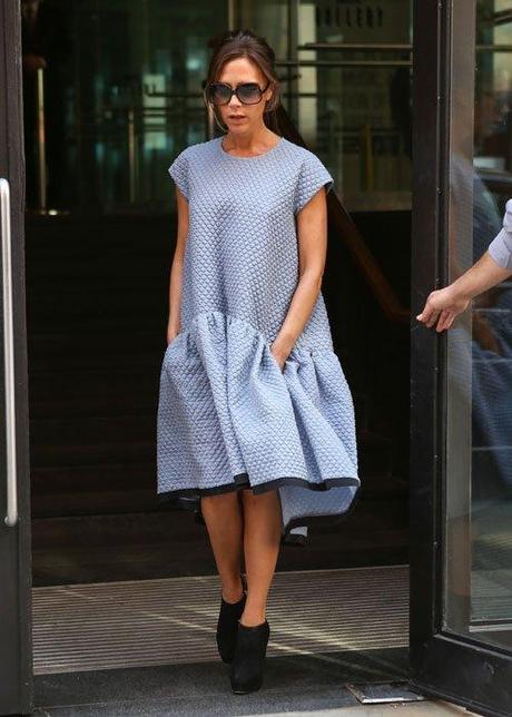 La robe oversize de Victoria Beckham dans les rues de New York...