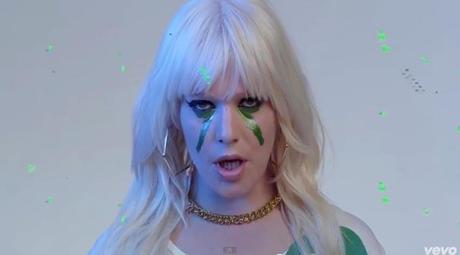 MICKY GREEN, PHOTOSHOP STYLE MICKY GREEN, PHOTOSHOP STYLE