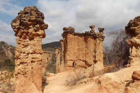 L'Afrique du Sud - la Tanzanie 10 - 05 O8 13 ISIMALA STONE AGE (38)
