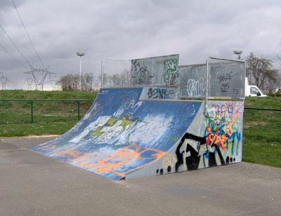 Spot : le skatepark d'Osny (95) Spot : le skatepark d'Osny (95)