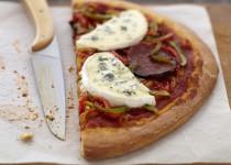 Pizza peppéroni au Bresse Bleu Pizza peppéroni au Bresse Bleu