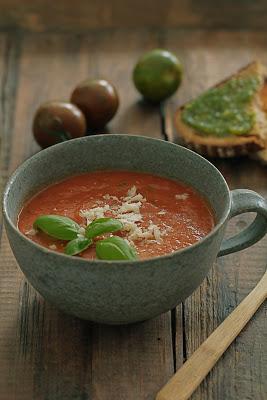 Soupe aux tomates confites au four