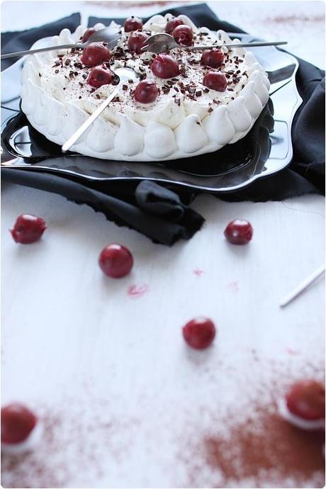 Pavlova forêt noire Pavlova forêt noire