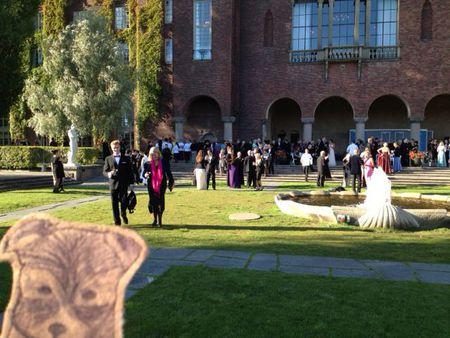 Ginger en vadrouille! Ginger___eu_l_honneur_d__tre_convi_e___une_soir_e_de_gala_o__elle_fut_pr_sent_e_au_roi_et___la_reine_de_Su_de__