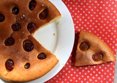 Cake moelleux aux prunes IMG_9469