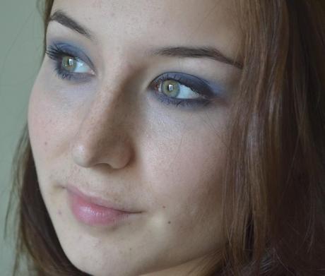 Makeup : Blue smoke (Sfumato Une S25)