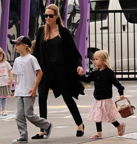 Angelina Jolie avec Shiloh et Vivienne à Sydney - 15.09.2013