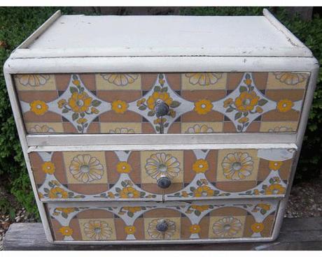 Vintage for ever Meuble 3 tiroirs vinyl - anigif