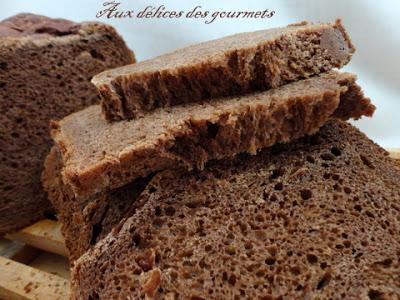 PAIN AU CHOCOLAT, RICOTTA ET MIEL PAIN AU CHOCOLAT, RICOTTA ET MIEL