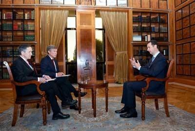 Al-Assad face à Dennis Kucinich et Greg Palkot
