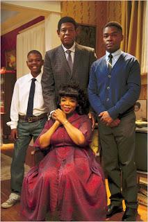 Cinéma: Black is black, le majordome de La Maison Blanche traverse l'Histoire Cinéma: Black is black, le majordome de La Maison Blanche traverse l'Histoire