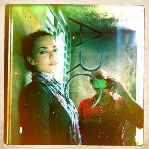 Conversation avec Holly Bynoe : Une certaine trajectoire Holly et Nadia