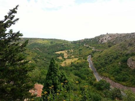 Castelnou, le village dans la montagne...
