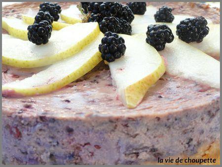 CHEESECAKE AUX MÛRES ET A LA POIRE Recettes_light 059