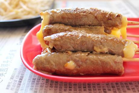 Brochettes Yakitori au boeuf et au fromage recette japonaise 1024x682 Brochettes Yakitori au boeuf et au fromage