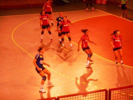 Handball féminin deuxième division : pour le premier match de la saison à domicile, les Lommoises recevaient l'équipe d'Octeville Handball féminin deuxième division : pour le premier match de la saison à domicile, les Lommoises recevaient l'équipe d'Octeville