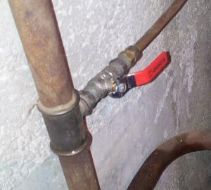 Changement des cuves de fioul Nouvelle vanne de remplissage