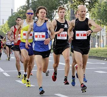 SEMI MARATHON DE KARLSRUHE: DEBRIDAGE A L'ALLEMANDE (H2) SEMI MARATHON DE KARLSRUHE: DEBRIDAGE A L'ALLEMANDE (H2)