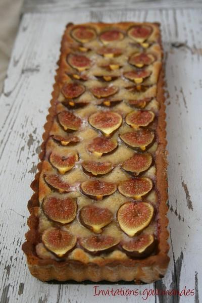 Tarte amandine aux figues, pâte sucrée à la fève tonka IMG_0834