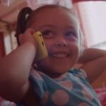 iPhone 5C : troisième publicité intitulée « Greetings Too » iphone-5c-Greetings-Too-publicite