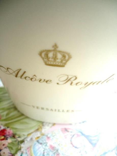 « Alcôve Royale » : la bougie de massage précieuse, Arty Fragrance DSC05554