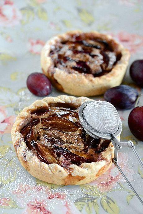 La tarte prunes et crème noisette VSZ_6491