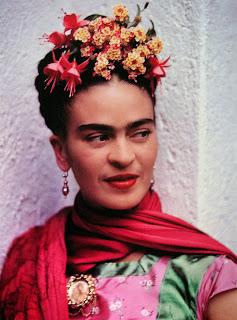 Porodina vs Frida Kahlo