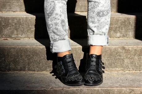 Chapeautée ! Chapeautée !