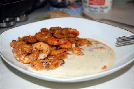 Crevettes marinée à la sauce soja au barbecue crevette marinée au barbecue sauce blanche