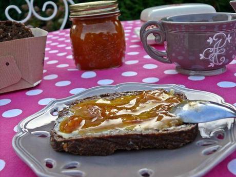 Confiture de mirabelles au muscat et pistaches P1140194_2