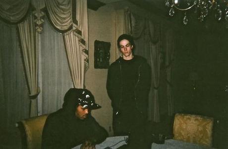 X. Wulf & Bones – Earth (Video) Ethel+Wulf++Bones+ethelwulf++bones