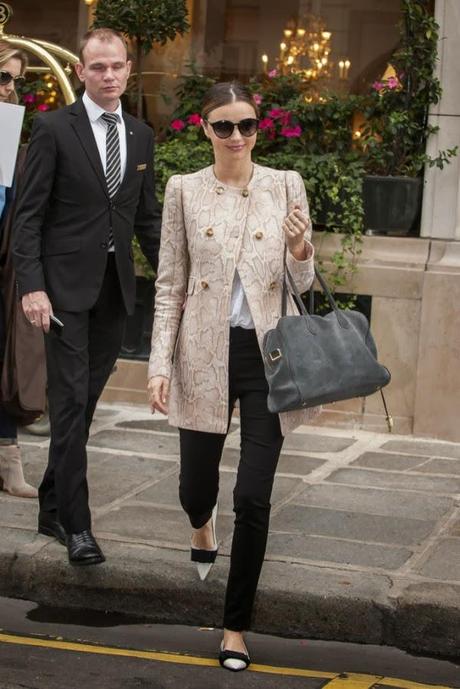 Les look de Miranda Kerr durant la fashion week Parisienne...