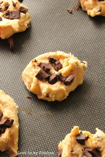 Grands cookies au chocolat noir Grands cookies au chocolat noir