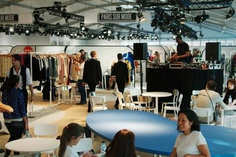 Fashion Week paris Fashion-Week-dont-believe-the-hype-stand-misericordia-collection-portant-jardin-tuileries-sur-mode-05