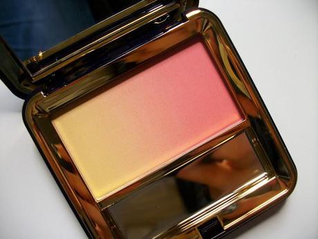 Routine Teint Rentrée: Le blush Signature d'Estée Lauder Routine Teint Rentrée: Le blush Signature d'Estée Lauder