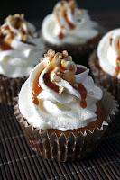 Cupcakes d'automne (noisettes, épices, caramel)