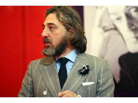 Style italien, mode demploi style italien homme style italien sprezzatura spezzato Slim Aarons Gianni Agnelli foulard Dolce Vita derby à double boucle leonardo genova style italien Style italien, mode demploi