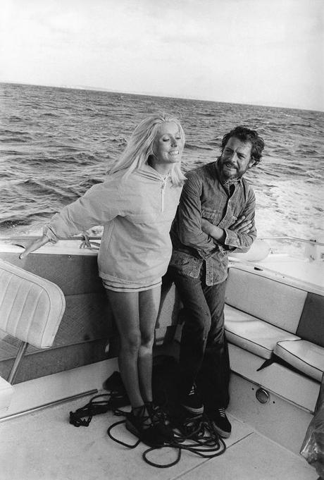 Style italien, mode demploi style italien homme style italien sprezzatura spezzato Slim Aarons Gianni Agnelli foulard Dolce Vita derby à double boucle mastroianni deneuve paris match Style italien, mode demploi
