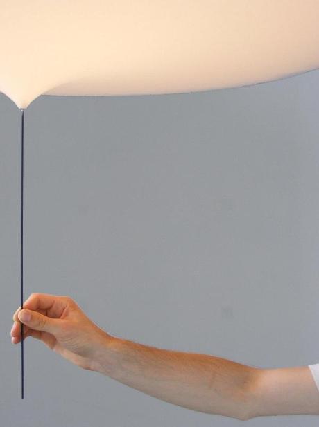 Rémi Bouhaniche se dévoile Lampe Etirement