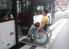 bus_et_fauteuil_roulant_s
