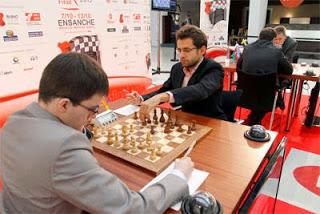 Maxime Vachier-Lagrave (2742) 0-1 Levon Aronian (2795) © Chessbase