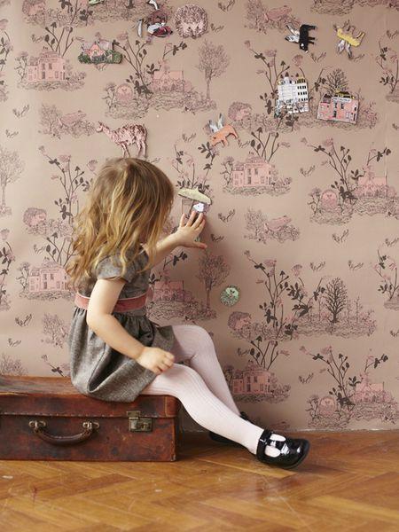 Sur les murs papier-peint-magnets