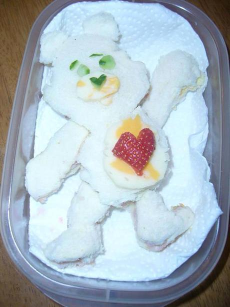 Une maman met en scène les casse-croûtes de sa fillette rosalie-boite-a-lunch01