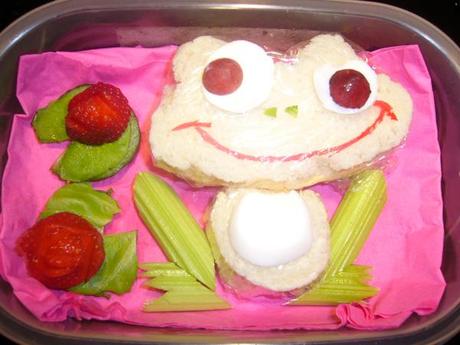 Une maman met en scène les casse-croûtes de sa fillette rosalie-boite-a-lunch02