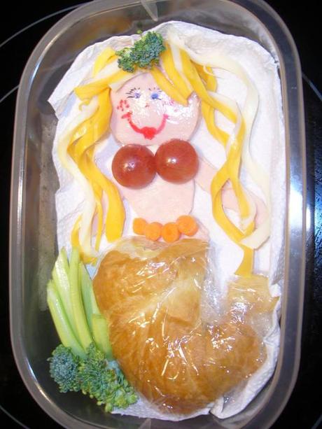 Une maman met en scène les casse-croûtes de sa fillette rosalie-boite-a-lunch0