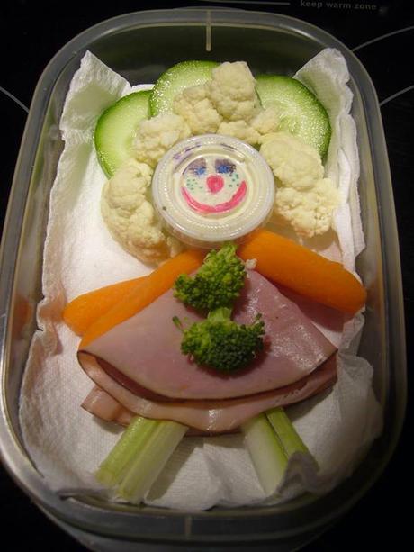 Une maman met en scène les casse-croûtes de sa fillette rosalie-boite-a-lunch04