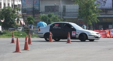 5 octobre 2013. Gymkhana à Udonthani DSCF6069