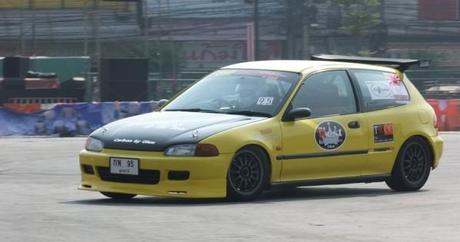 5 octobre 2013. Gymkhana à Udonthani DSCF6071