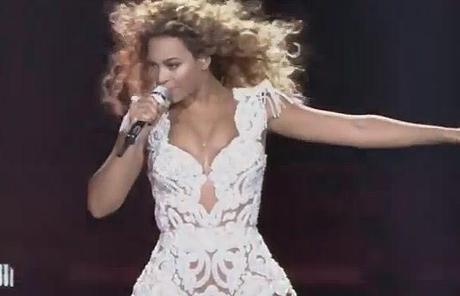 Vidéo : Beyoncé chante 